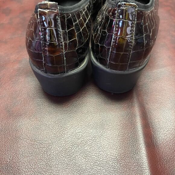 Josef Seibel Weite brown crocodile embossed leather slip on shoes, size 11 - Picture 3 of 14